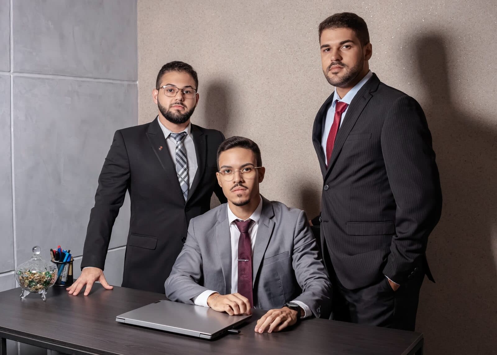 Imagem de background para a seção de introdução da página.